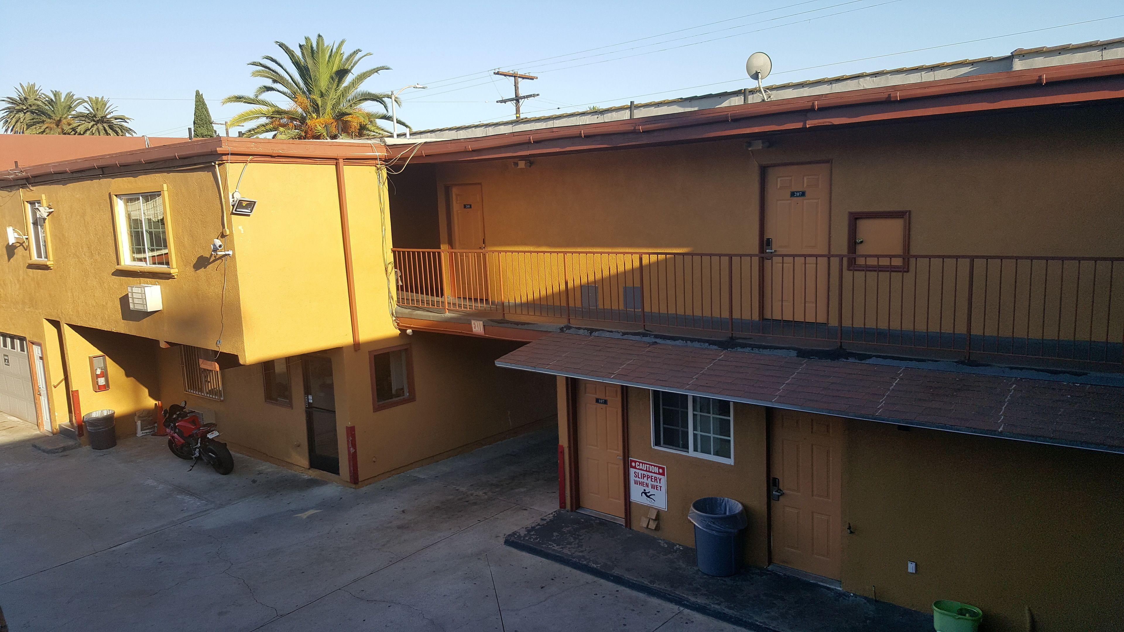 Central Inn Motel — Photos 2